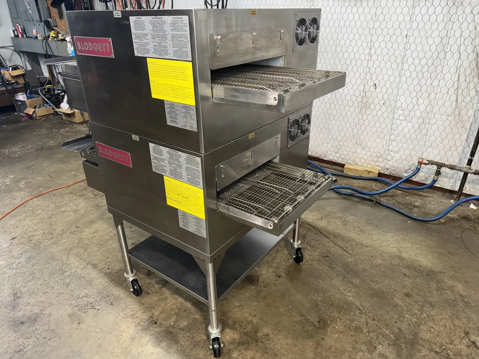 Blodgett MT1828G Natural Gas Conveyor Pizza Ovens thumbnail 3