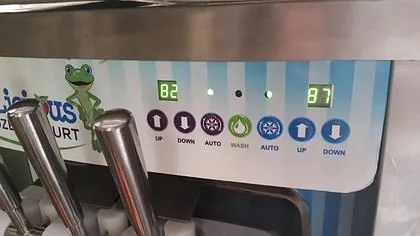DONPER SOFT SERVE ICE CREAM & YOGURT MACHINE thumbnail 2