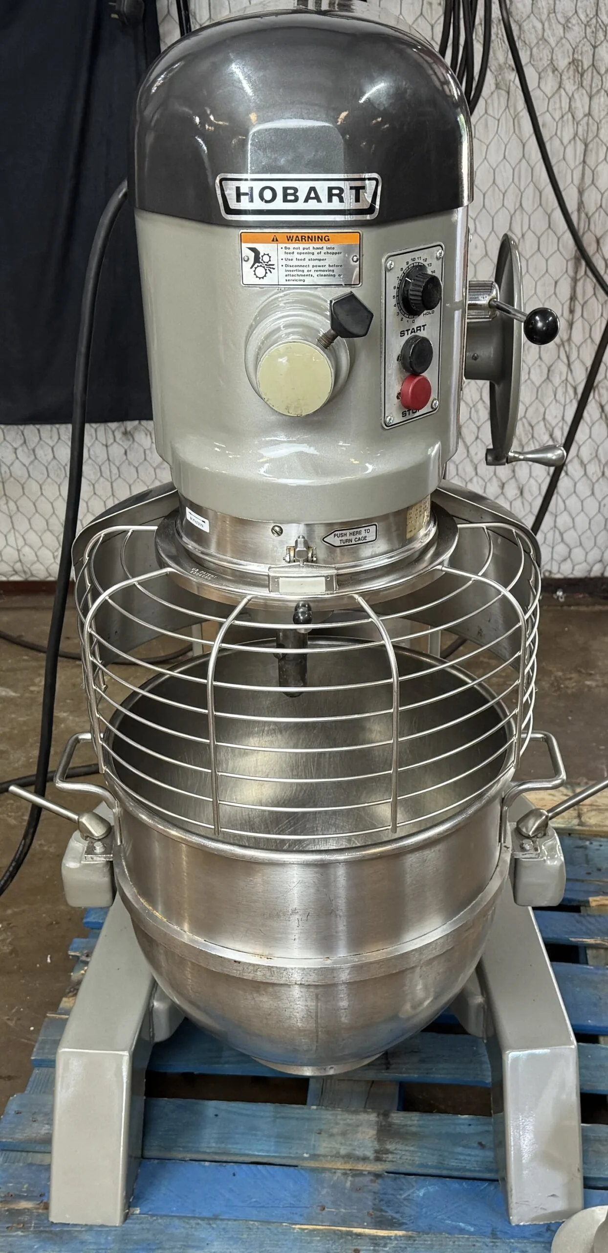 HOBART 60QT. MIXER thumbnail 3