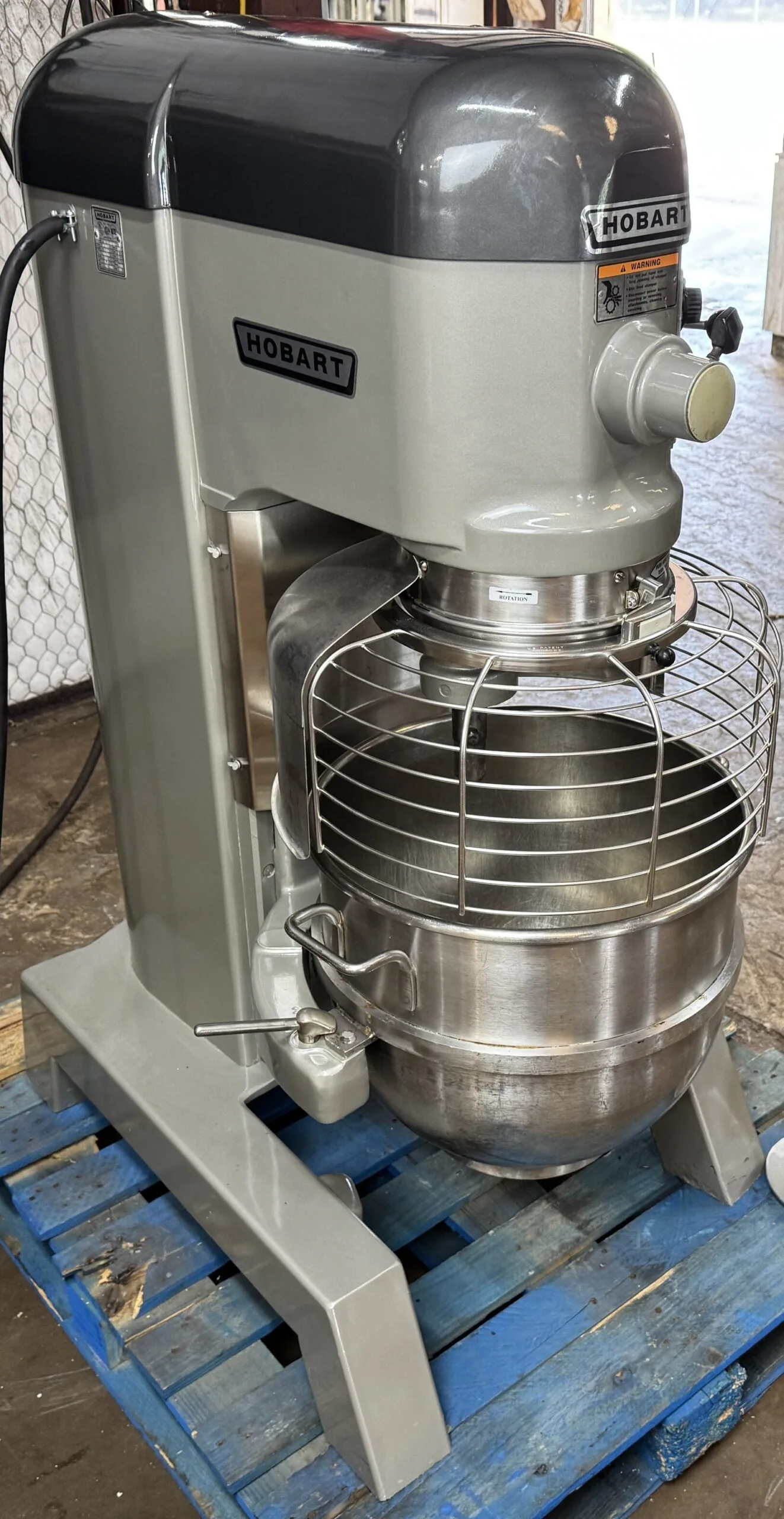 HOBART 60QT. MIXER thumbnail 4
