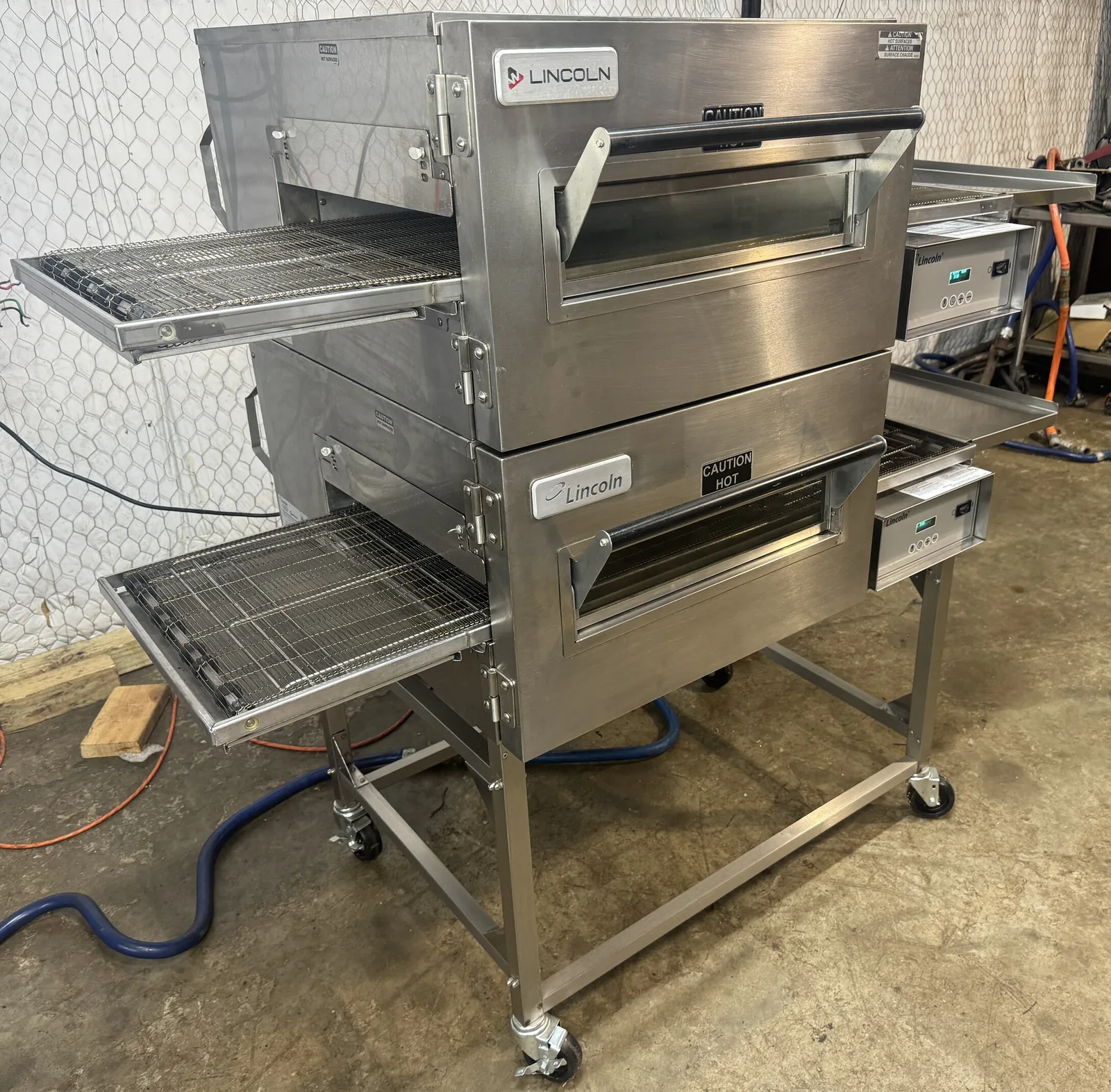 Lincoln Impinger 1116 Natural Gas Pizza Conveyor Oven thumbnail 2