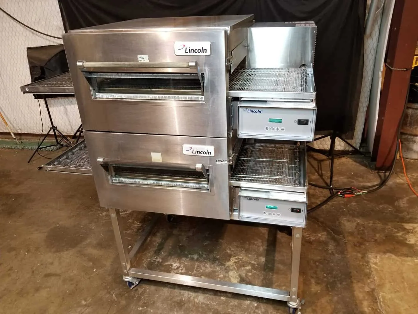 Lincoln Impinger 1132 Pizza Conveyor Oven thumbnail 3