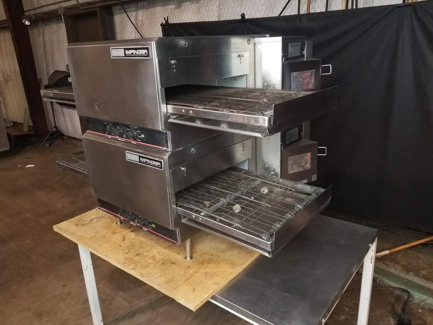 LINCOLN IMPINGER 1301 CONVEYOR PIZZA OVEN thumbnail 3