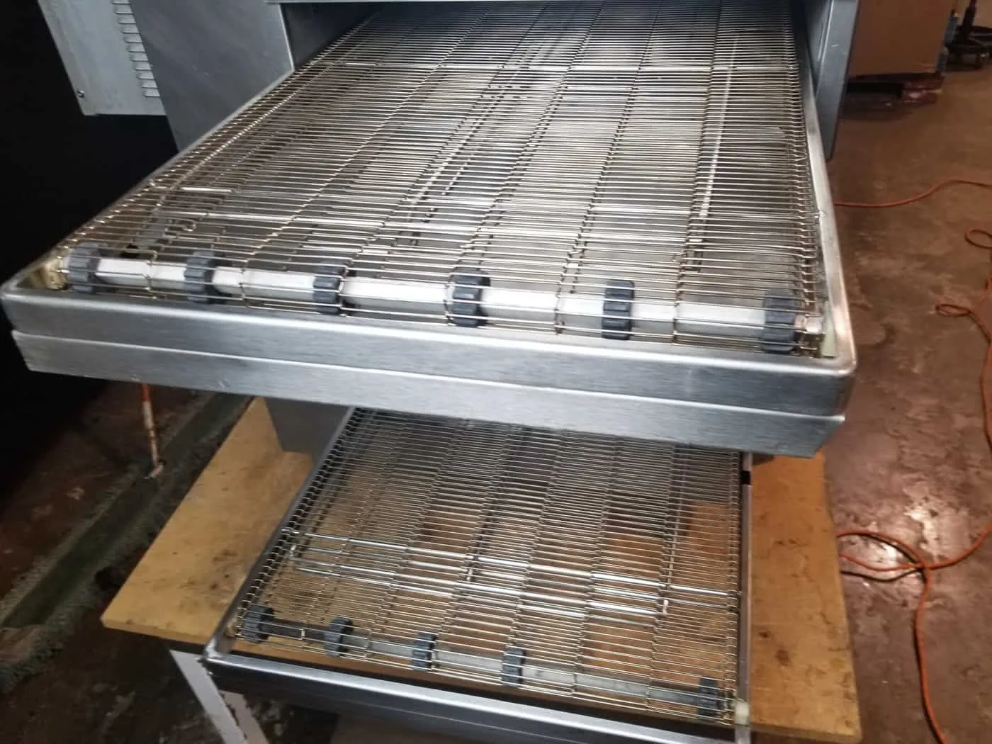 LINCOLN IMPINGER 1301 CONVEYOR PIZZA OVEN thumbnail 5