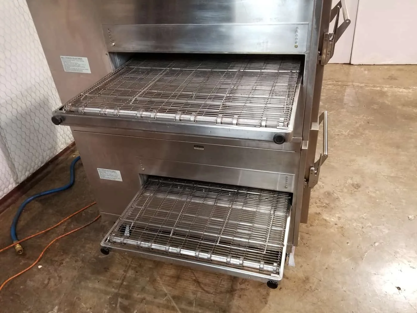 LINCOLN IMPINGER 1450 PIZZA CONVEYOR OVEN thumbnail 4