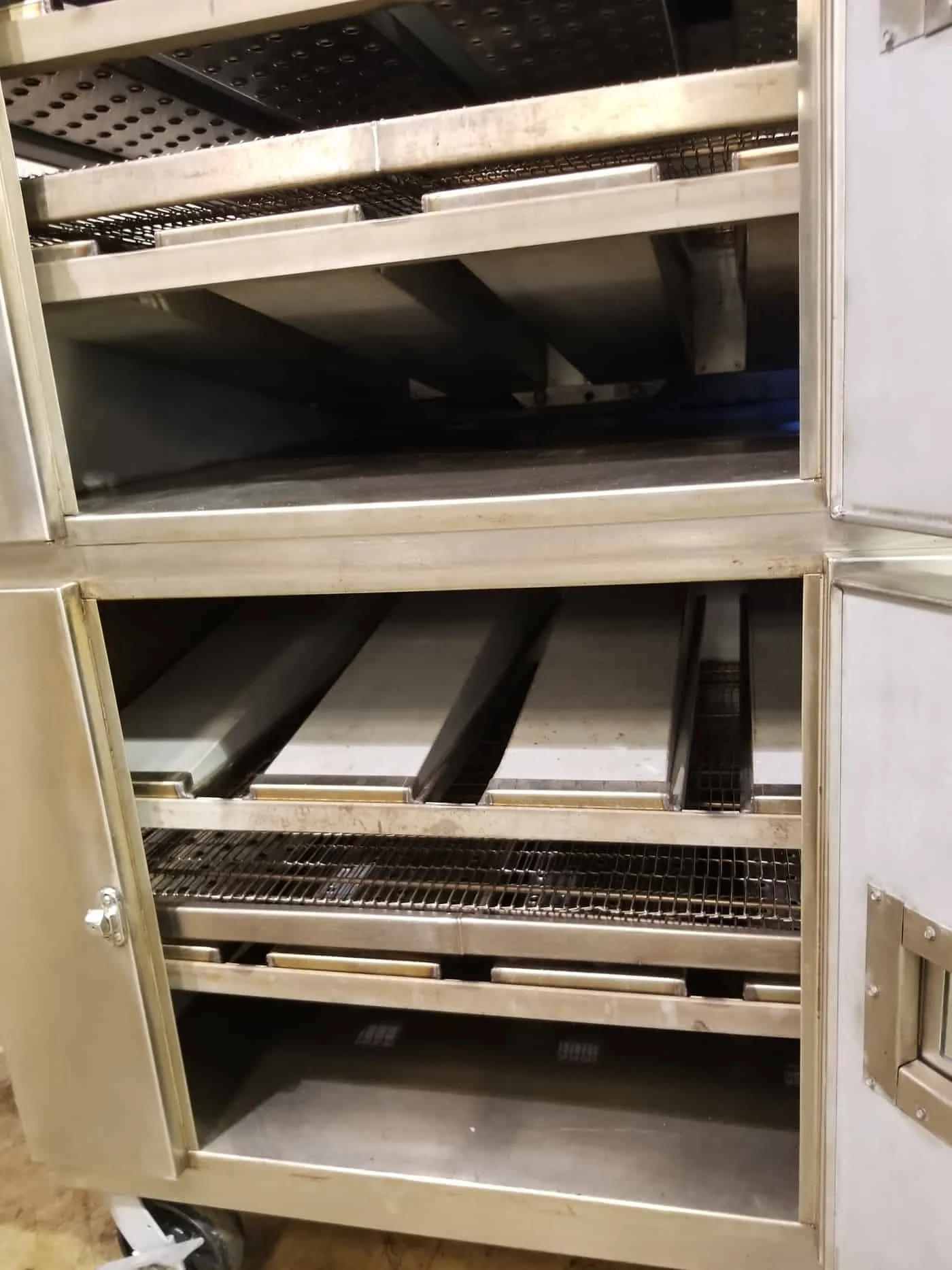 LINCOLN IMPINGER 1450 PIZZA CONVEYOR OVEN thumbnail 9