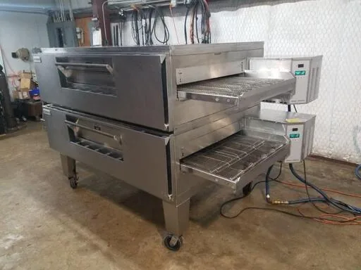 Lincoln Impinger 3270 Natural Gas Conveyor Pizza Ovens thumbnail 3