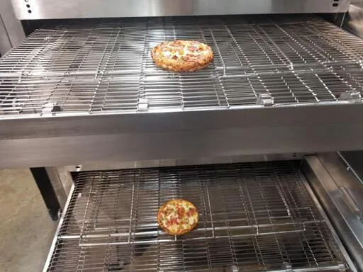 Lincoln Impinger 3270 Natural Gas Conveyor Pizza Ovens thumbnail 4