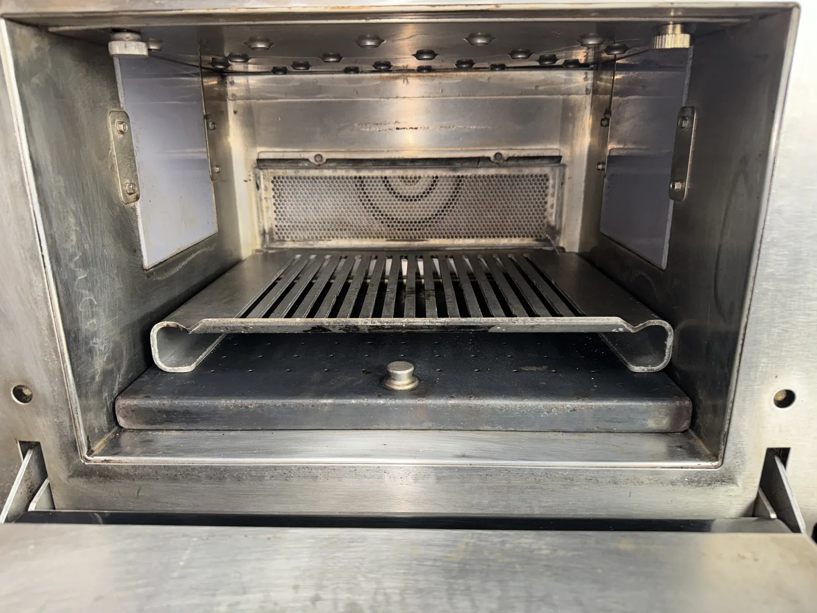 Merrychef Eikon e4s rapid Cook Oven thumbnail 4