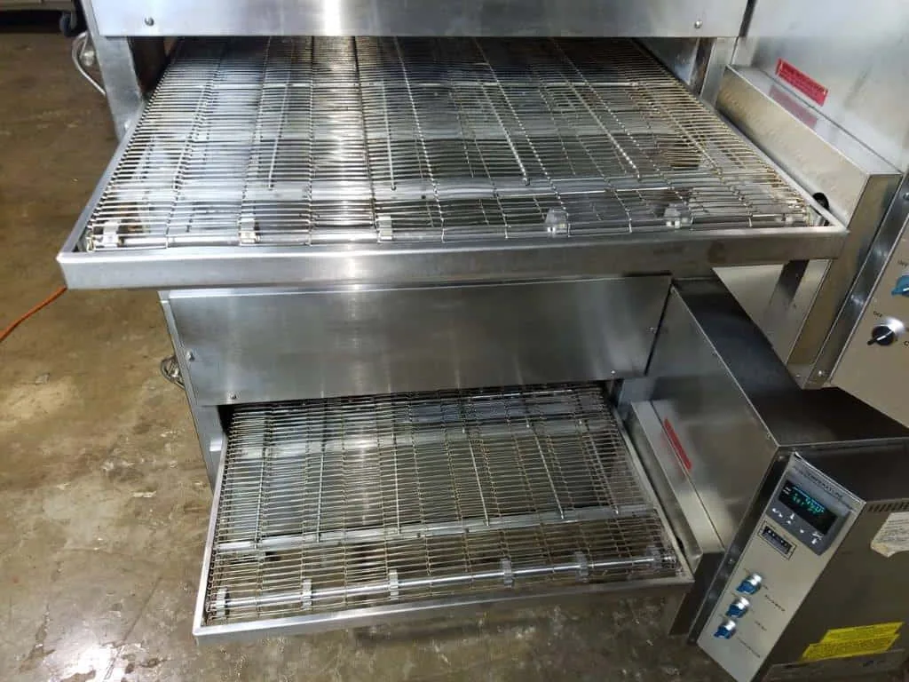 Middleby Marshall PS200 Nat. Gas Pizza Conveyor Oven thumbnail 4