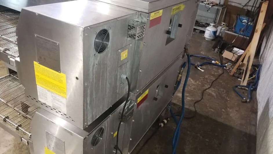 Middleby Marshall PS640g Double Stack Natural Gas Pizza Conveyor Ovens thumbnail 7