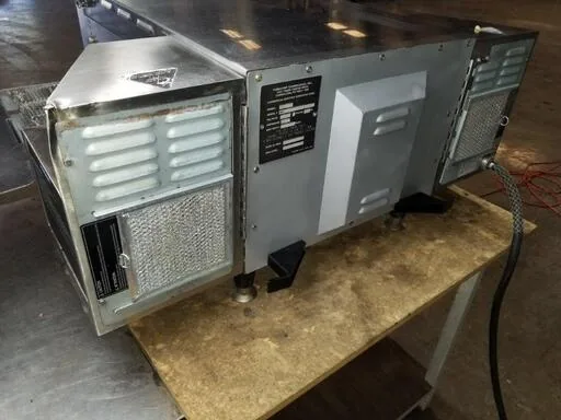 Turbochef HHC 1618 Ventless Electric Conveyor Pizza Oven thumbnail 8