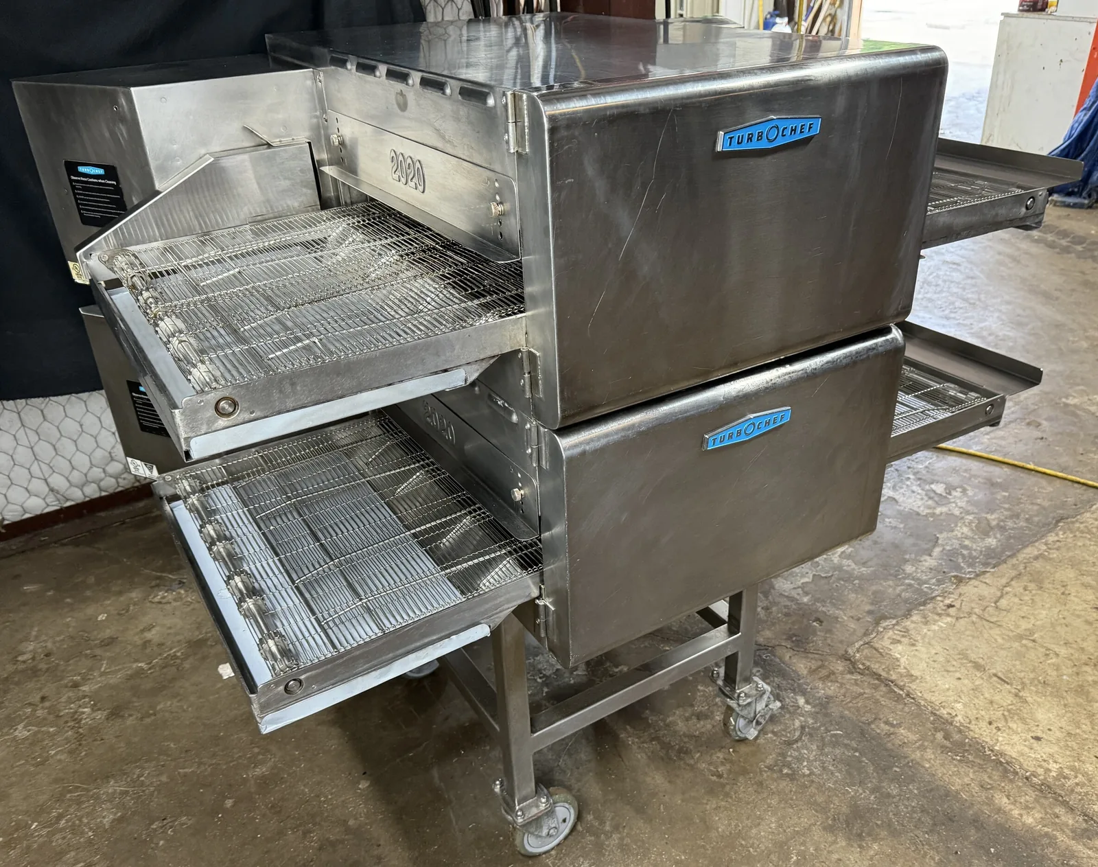Turbochef hhc2020 Electric Ventless Pizza Conveyor Oven thumbnail 2