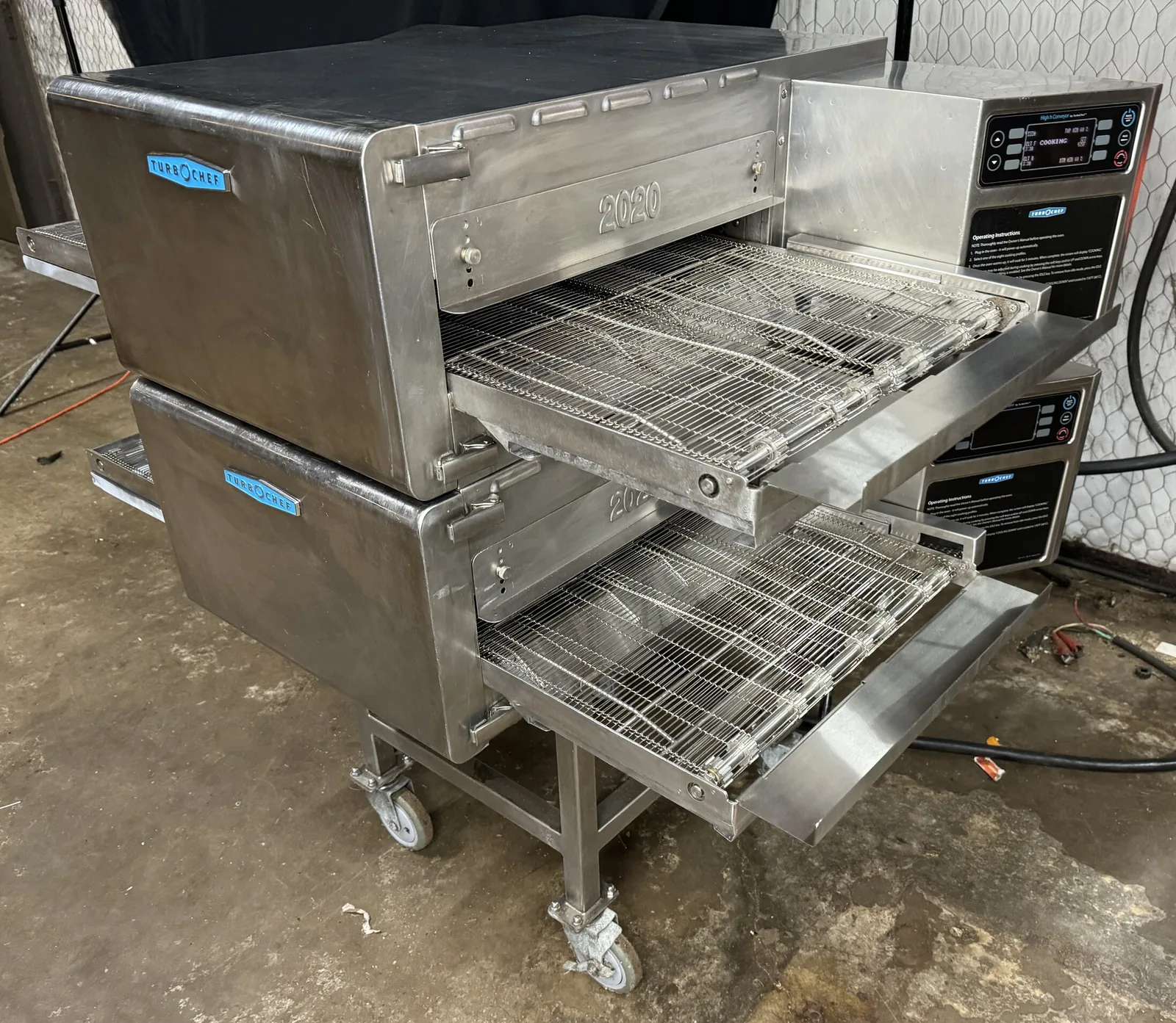 Turbochef hhc2020 Electric Ventless Pizza Conveyor Oven thumbnail 3