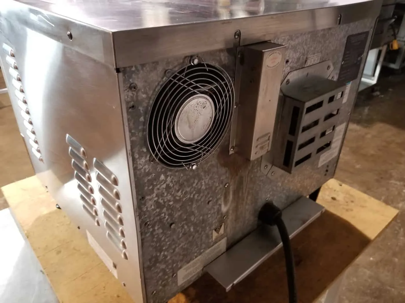 TURBOCHEF TORNADO OVEN thumbnail 4