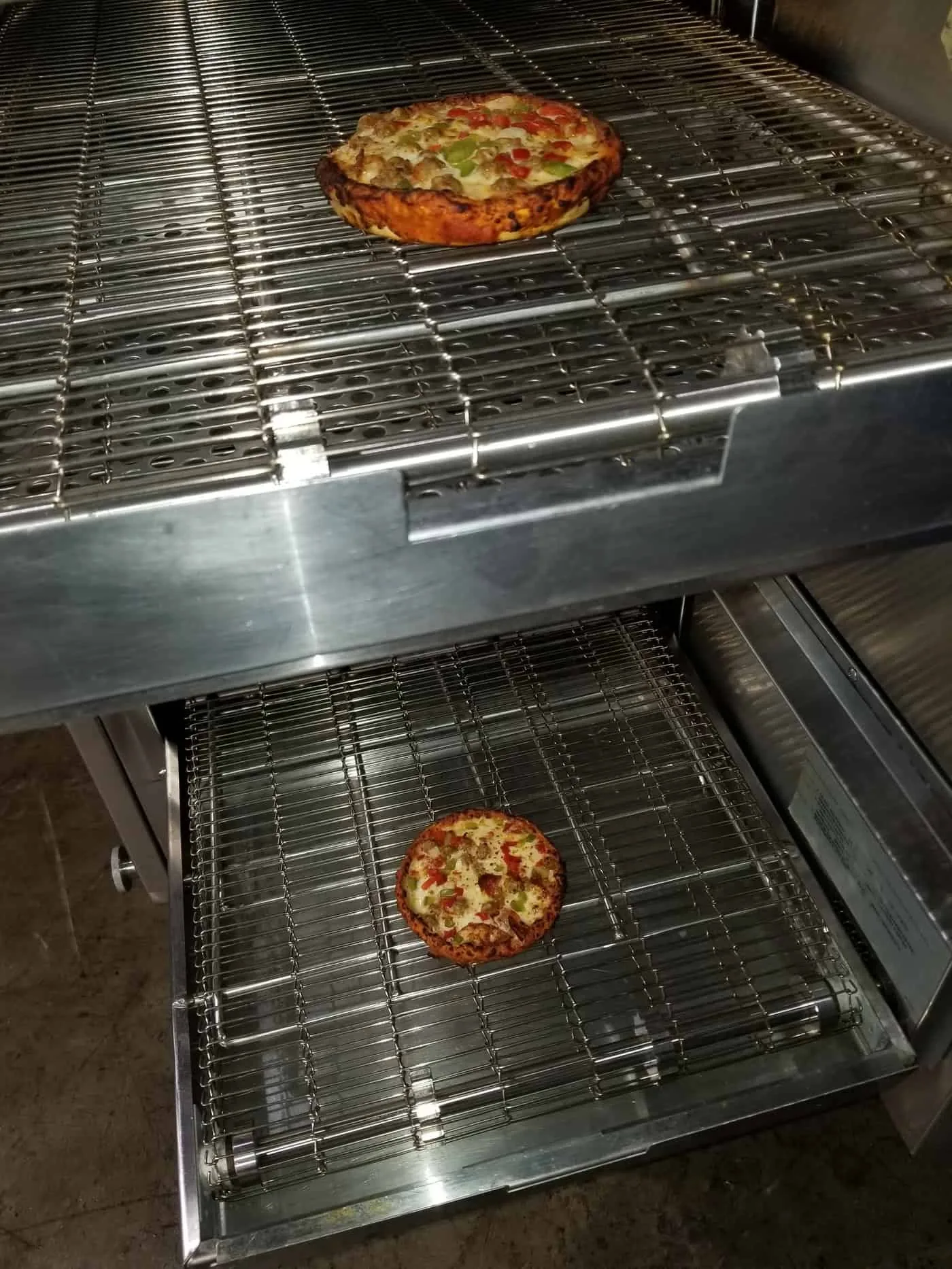 XLT 1832 Natural Gas Conveyor Pizza Ovens thumbnail 4