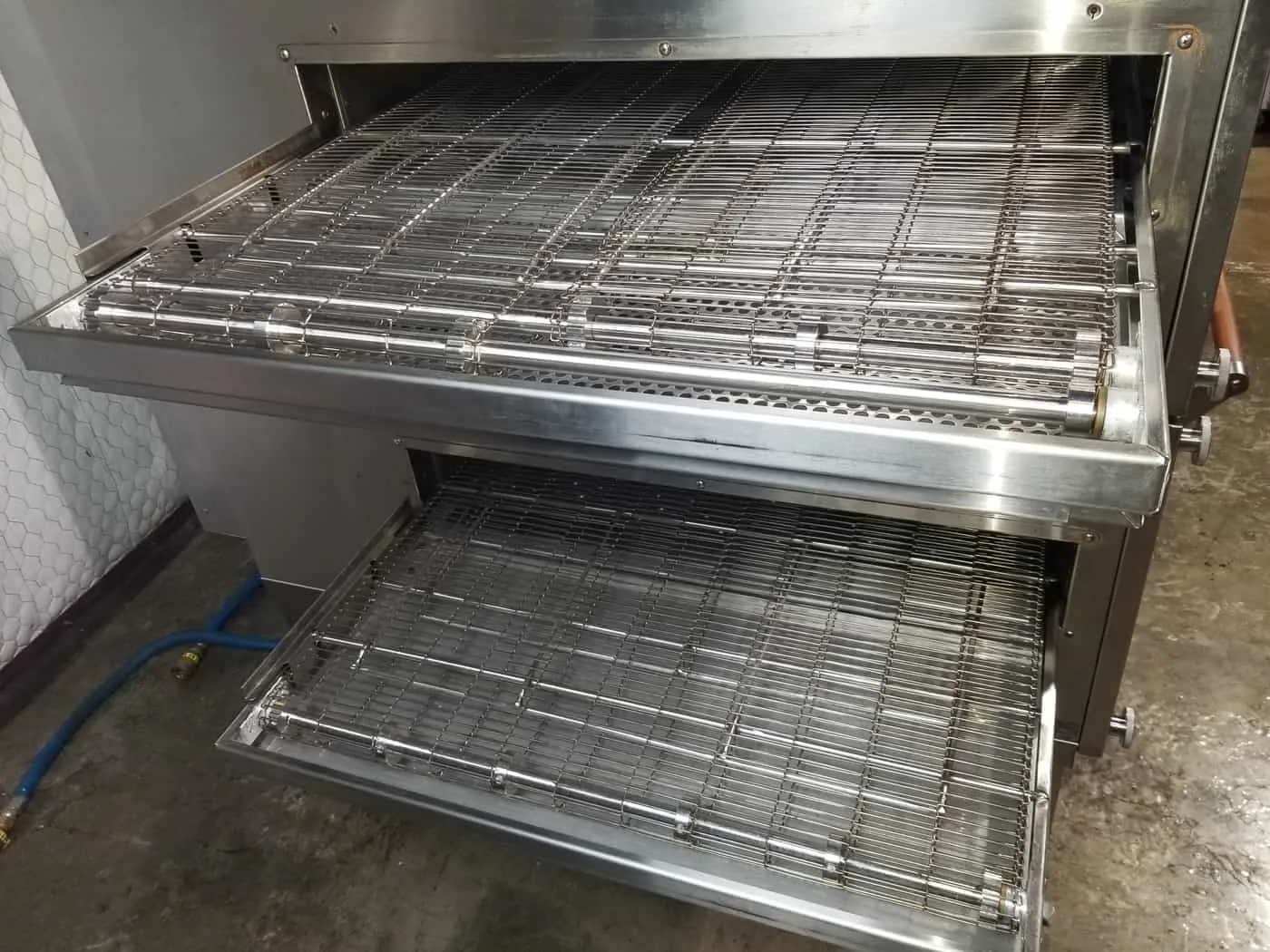 XLT 3240 Conveyor Pizza Ovens thumbnail 6