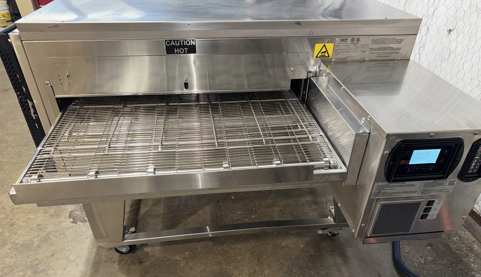 XLT 3240 Natural Gas Conveyor Pizza Ovens thumbnail 6